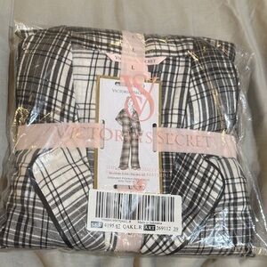 Victoria's Secret Black and White Plaid Pajama Set